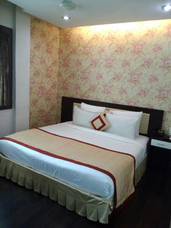 כלכותה Hotel Lee International מראה חיצוני תמונה