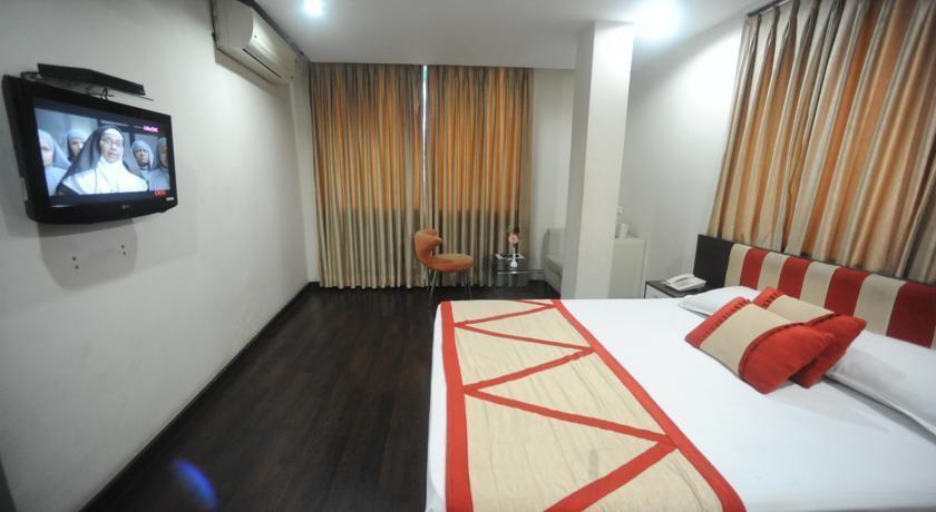 כלכותה Hotel Lee International מראה חיצוני תמונה